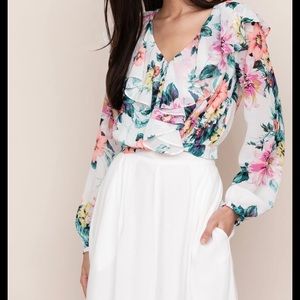 Yumi Kim Angie top white floral size Med NWT